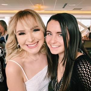 Meet your Posher, Analiisa